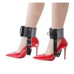 Poignets de cheville Ensemble de retenue BDSM réglable (talons hauts non inclus)